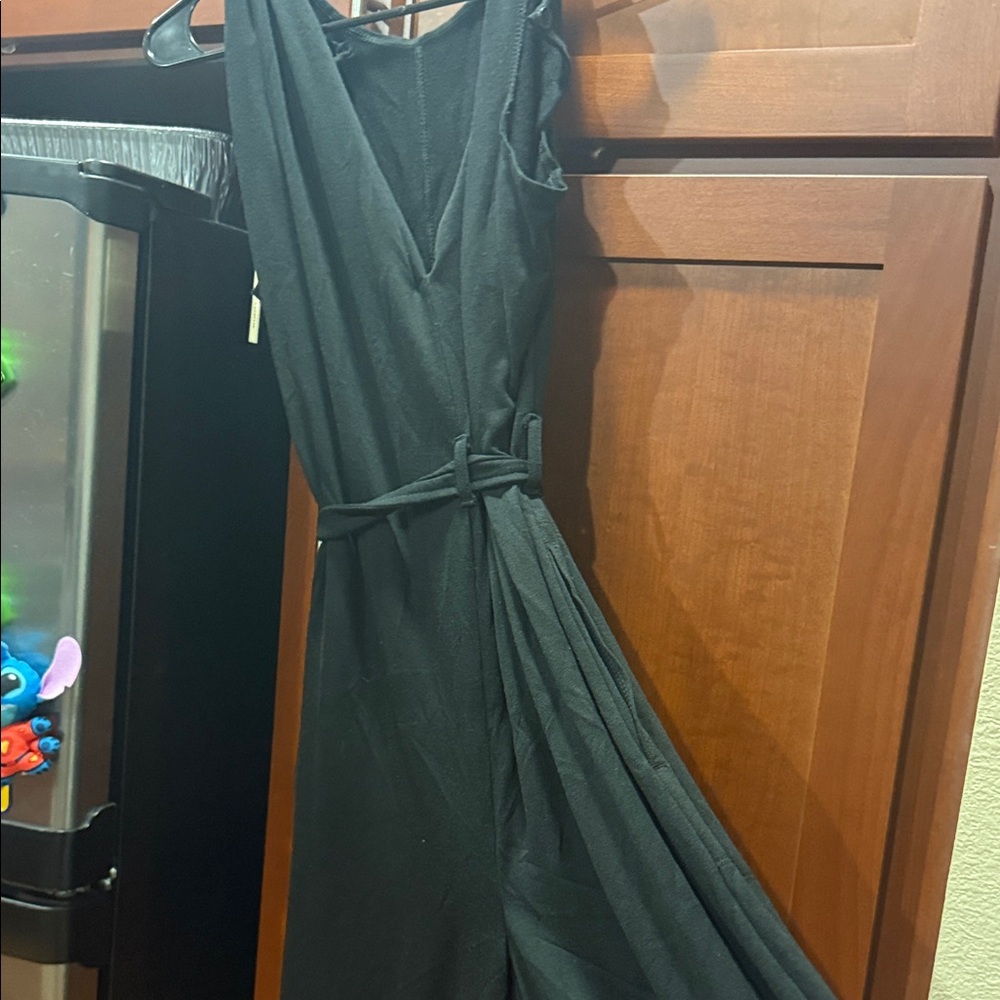 Max Studio Black Sleeveless Jumpsuit